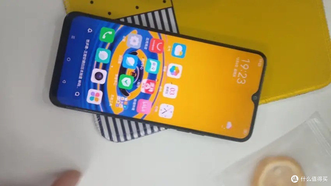 酷派“诈尸了”?天玑900+立体双扬+120Hz屏幕,跌至1099元