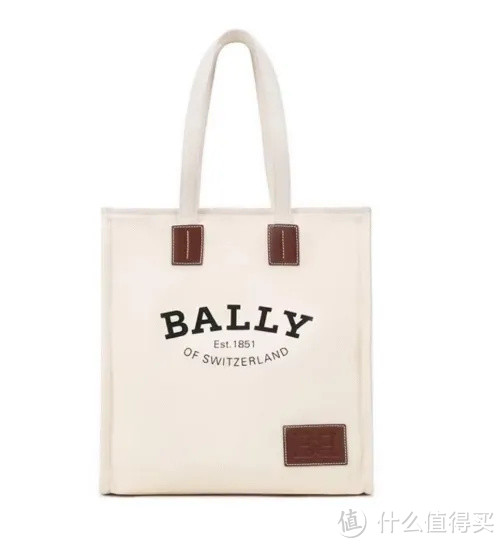 时尚奢侈品种草推荐|春夏季有哪些奢华大气好搭配的单品?总有一款奢侈品值得你收入囊中