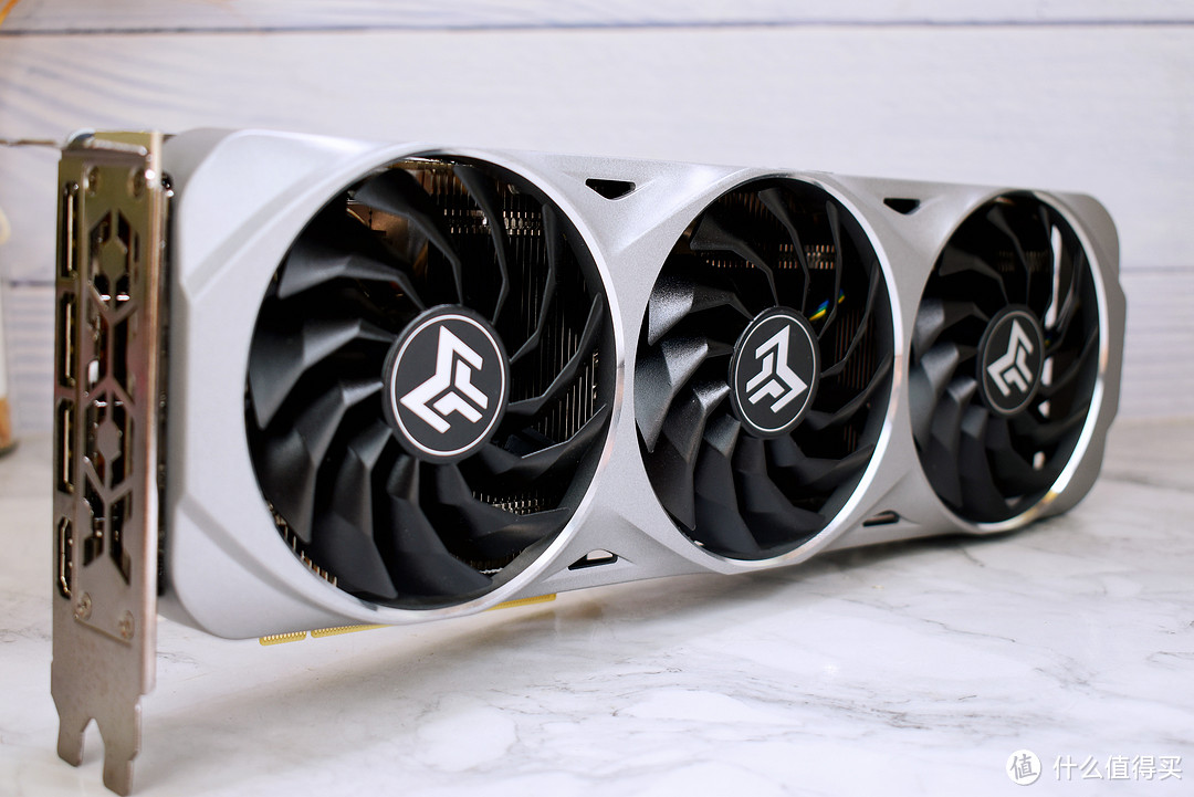 显卡滞销？不存在的！影驰GeForce RTX3070金属大师OC，颜值性能两相宜，玩游戏真香