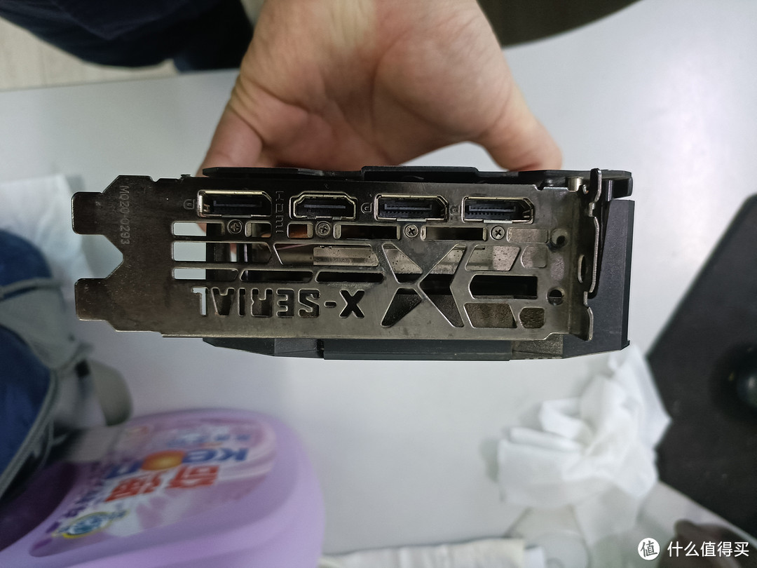 迪兰恒进RX5700xt X战将版清理卫生死角