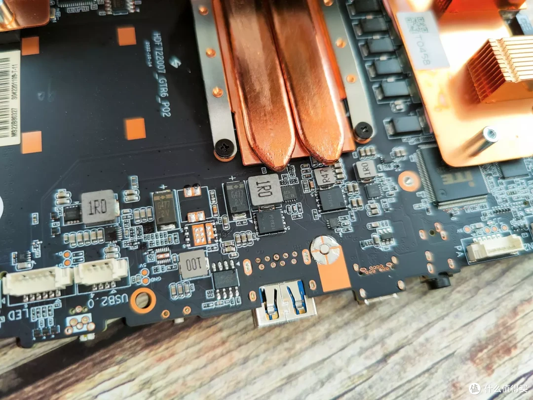 搭载 AMD 最强核显 680M 零刻 GTR6 深度评测
