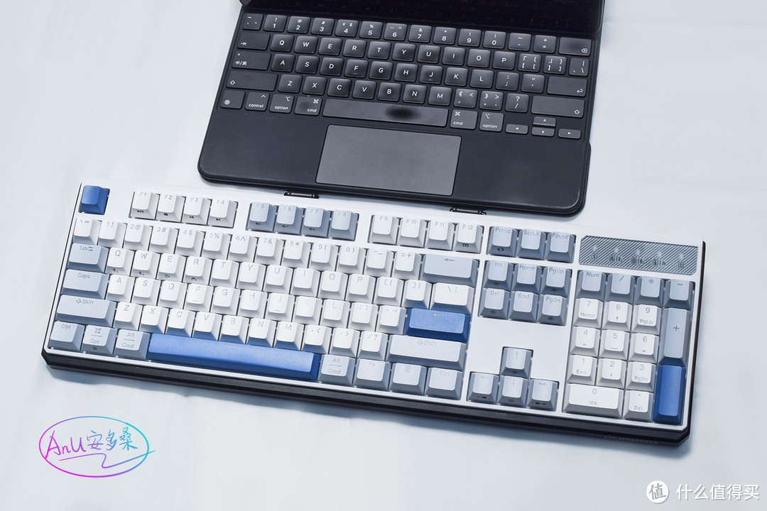 全尺寸机械键盘的优选者：杜伽K610W回声白光版