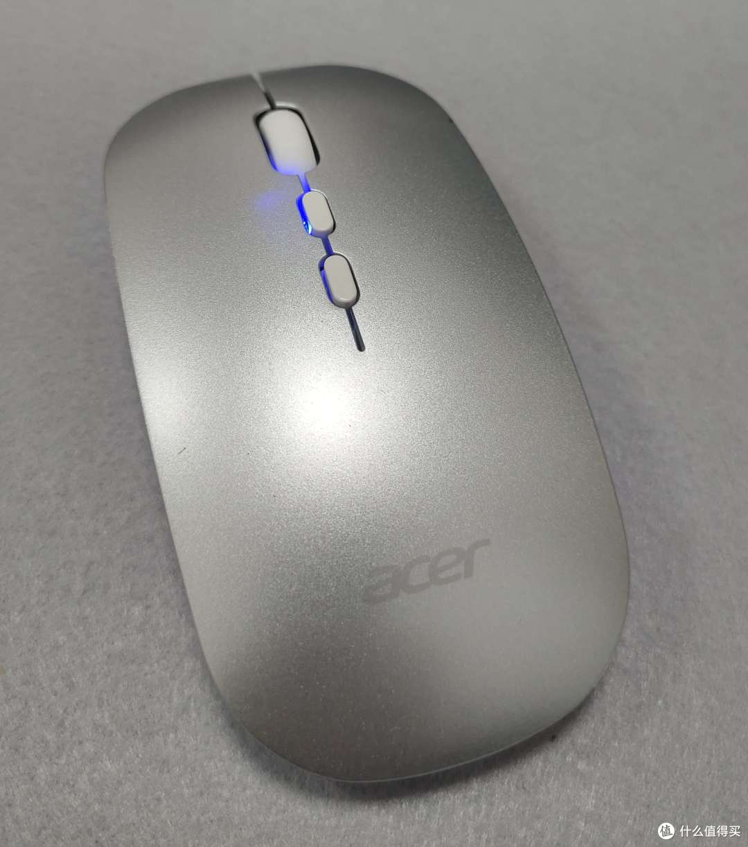 一个鼠标控制两台电脑--宏碁 omr05 2.4g 蓝牙双模无线鼠标