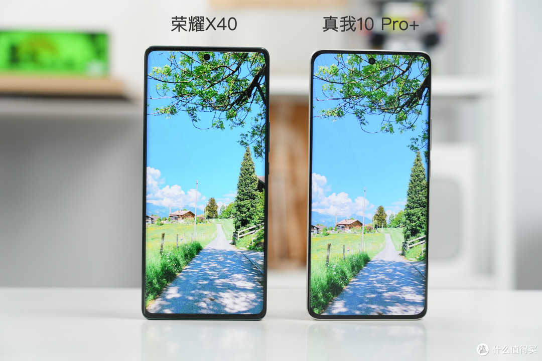 千元高颜值曲面屏手机的王者对决：真我10 Pro+ VS 荣耀X40对比体验