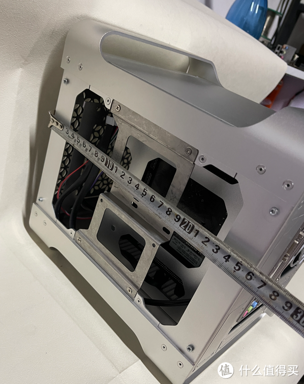 X260全铝多盘位NAS机箱开箱及安装演示体验
