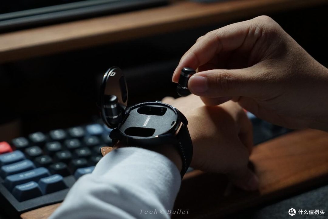 华为WATCH Buds的创新法：设计与体验双管齐下，实现1+1>2的体验