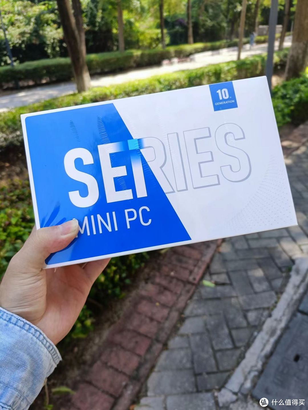 小巧、便宜、办公娱乐适用的mini PC：零刻SEI 10开箱评测