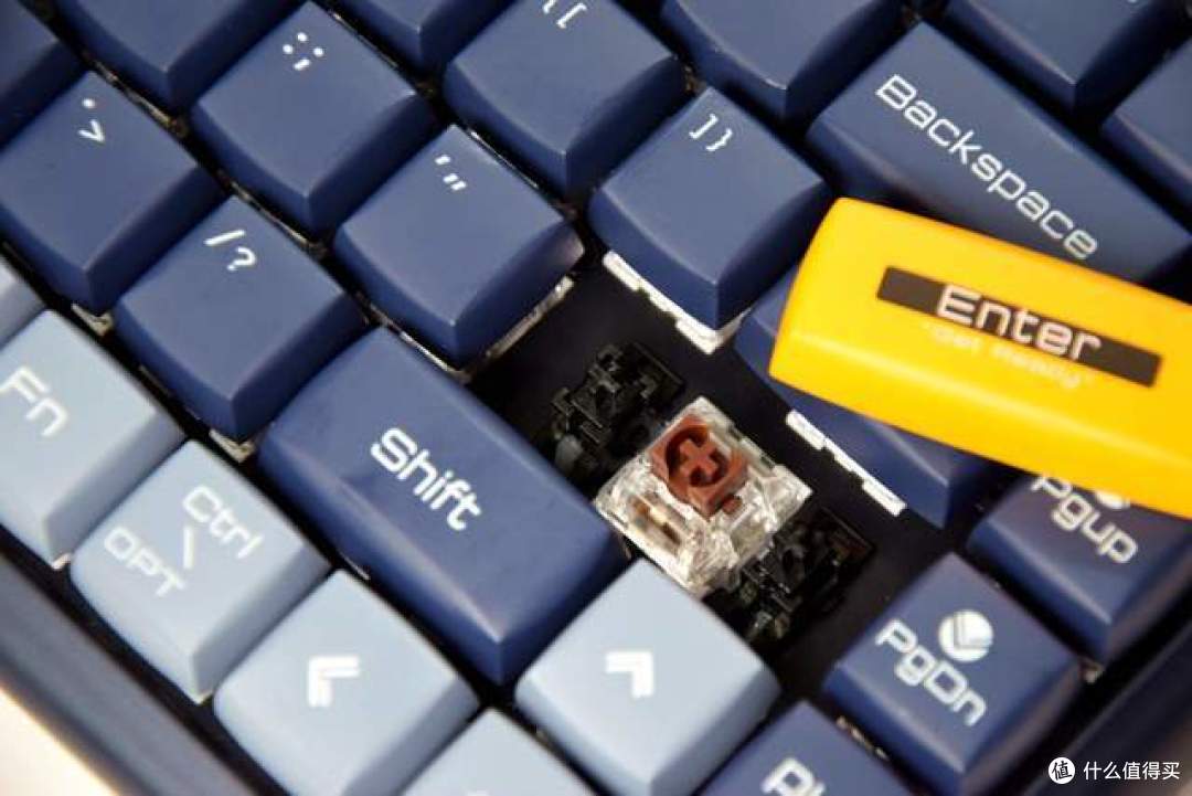 凯华Turbo轴体,双模无线背光,续航近一年,杜伽Hi Keys上手体验