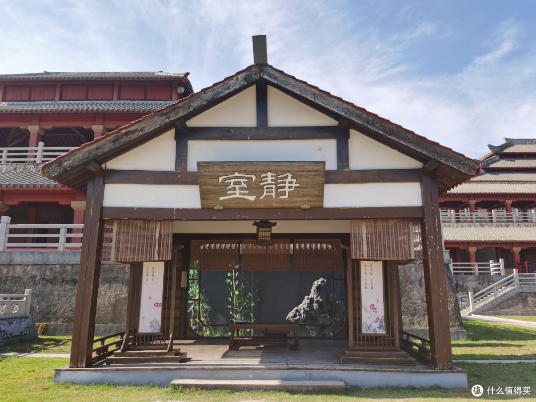 元旦跨年去哪里，一日从秦汉到现代，追剧女孩的横店3天2晚游玩攻略
