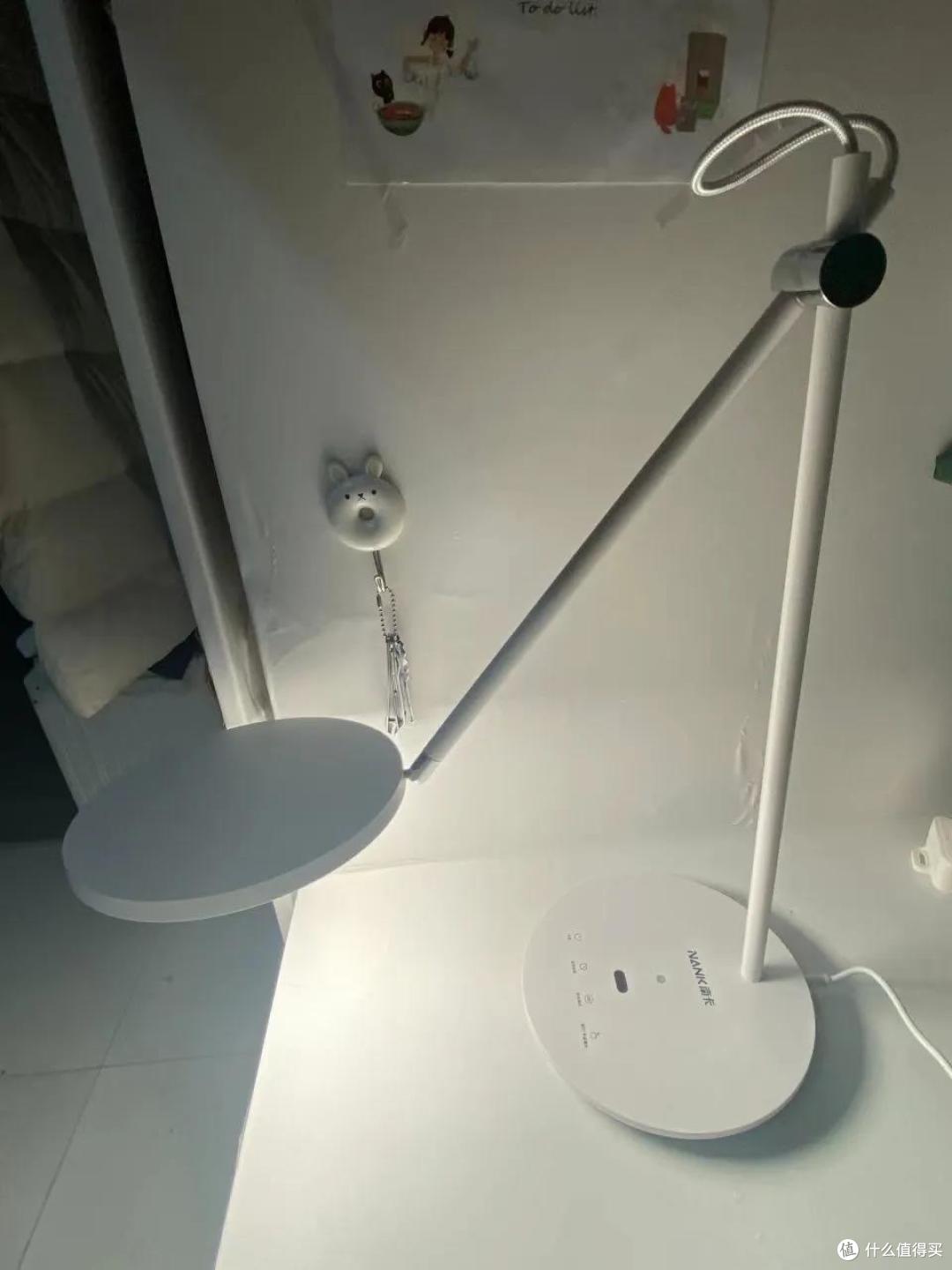 孩子的台灯是随便购入一个还是挑贵价的,例如南卡L1护眼台灯?