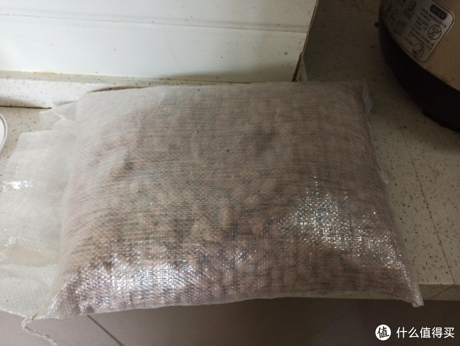双12购后晒：拼多多、京东上买的大颗粒花生米开袋试尝。