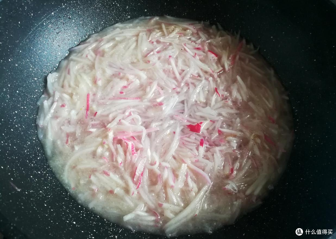 腊味和萝卜是绝配,1块钱1斤,维生素C是梨的10倍,做成萝卜糕超好吃