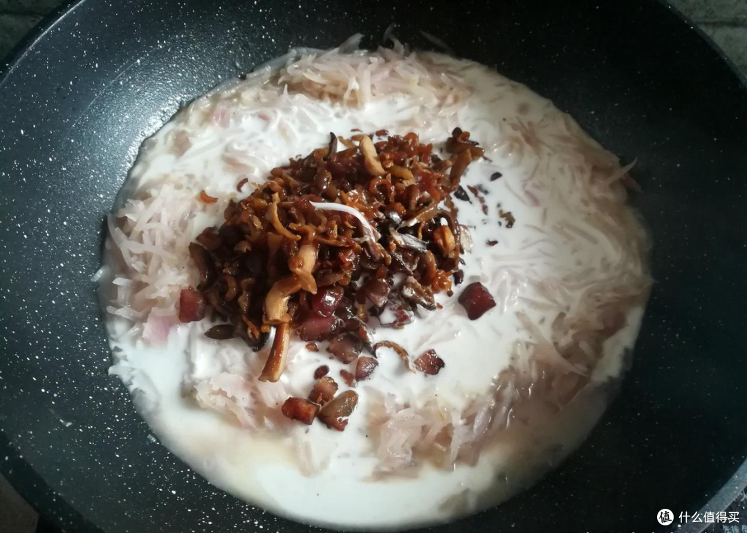 腊味和萝卜是绝配,1块钱1斤,维生素C是梨的10倍,做成萝卜糕超好吃