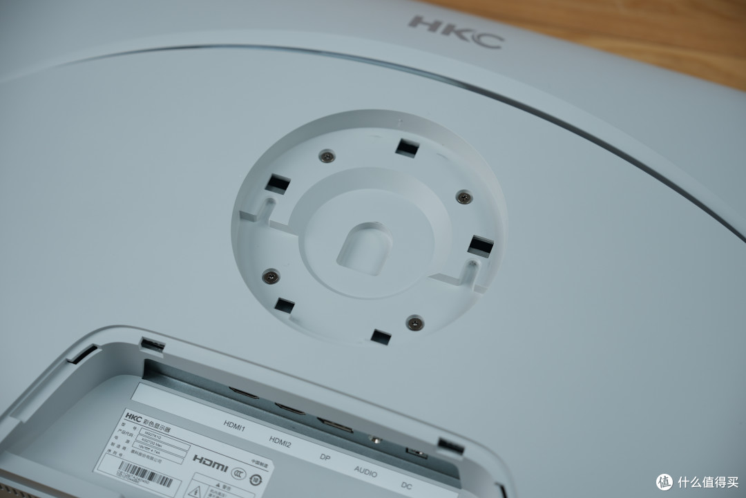 用实力宣示什么叫“没有短板”——HKC 240Hz高刷电竞MiniLED显示器 XG272Q Max