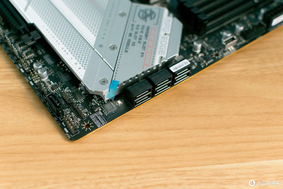 助力轻松超频7200MHz,新一代主板微星Z790刀锋主板超给力