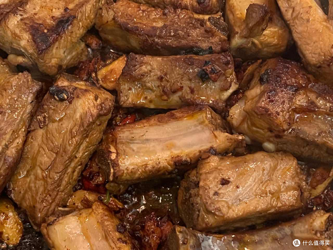 一口铁锅蒸煮人间烟火味——和吉奈的每一天