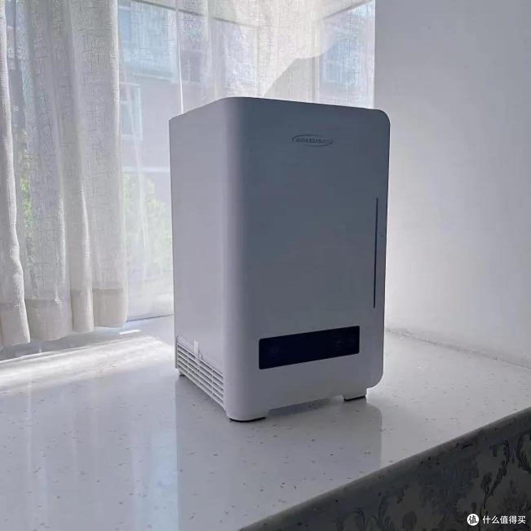 空气加湿器如何选？超声波和冷蒸发哪个好？加湿器值得购买吗？