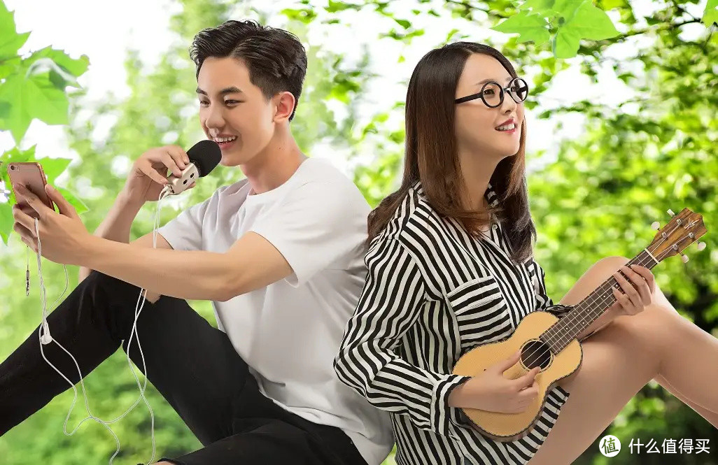 感受天籁之音很容易,一个好的麦克风就行