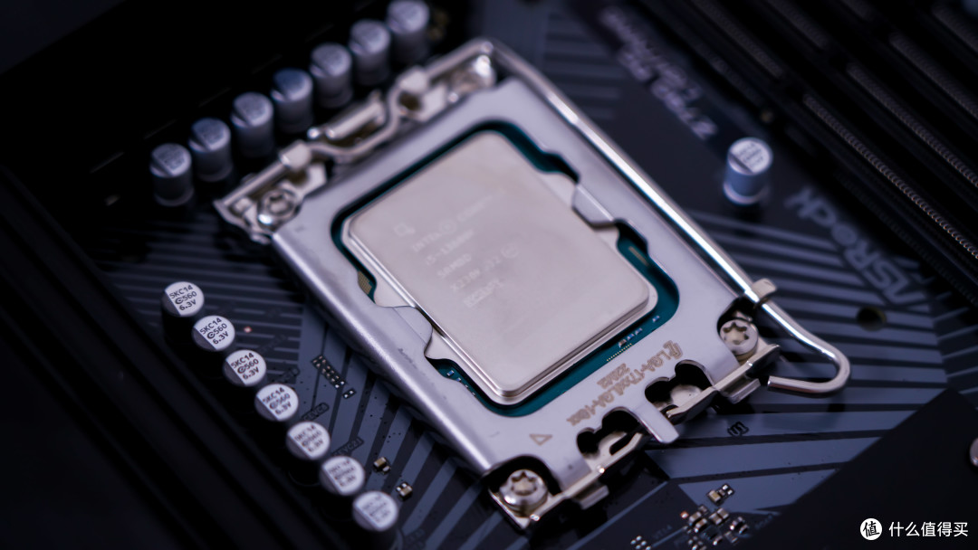 年度极致性价比,甜品级装机丨13600K+华擎Z790+2060S丨性能+游戏全方位测试