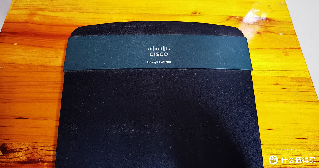 3号旧路由器 CISCO Linksys EA2700