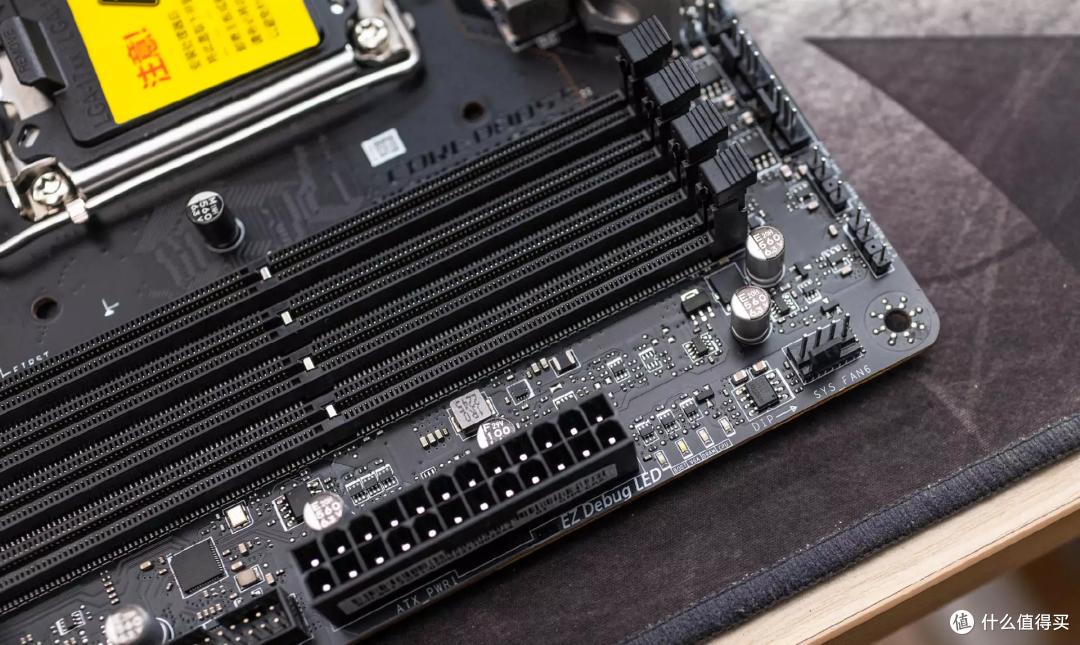 用料扎实,接口豪华,微星Z790 EDGE WIFI DDR5刀锋主板开箱
