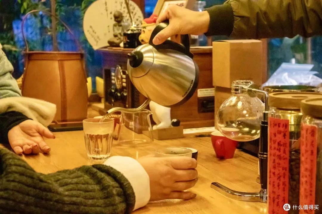 在这座充满松弛感的城市里,喝了两天咖啡
