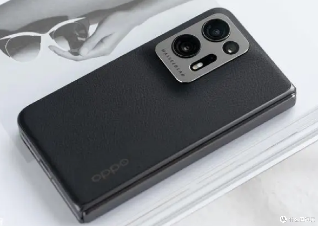 OPPO Find N2,折叠屏手机,重量超轻