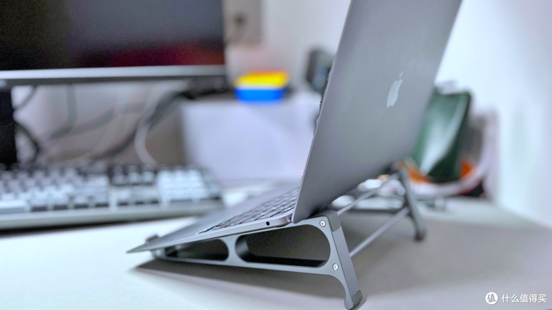 ORICO奥睿科桌搭套装提升MacBook体验