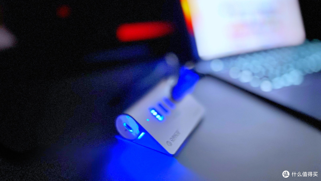 ORICO奥睿科桌搭套装提升MacBook体验