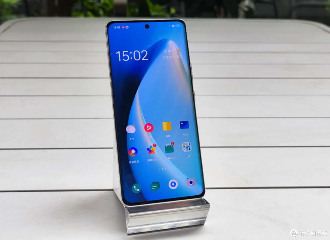 真我10 Pro+：1699元就能得到极致的影音拍照体验，超高性价比