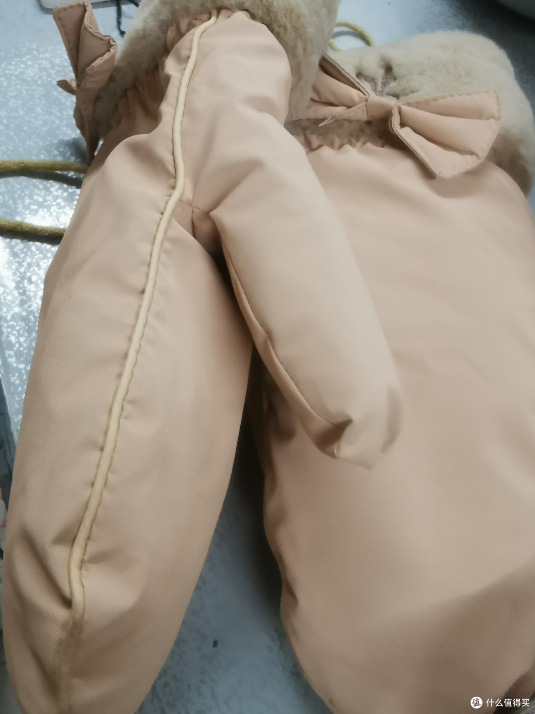 平平无奇的保暖手套
