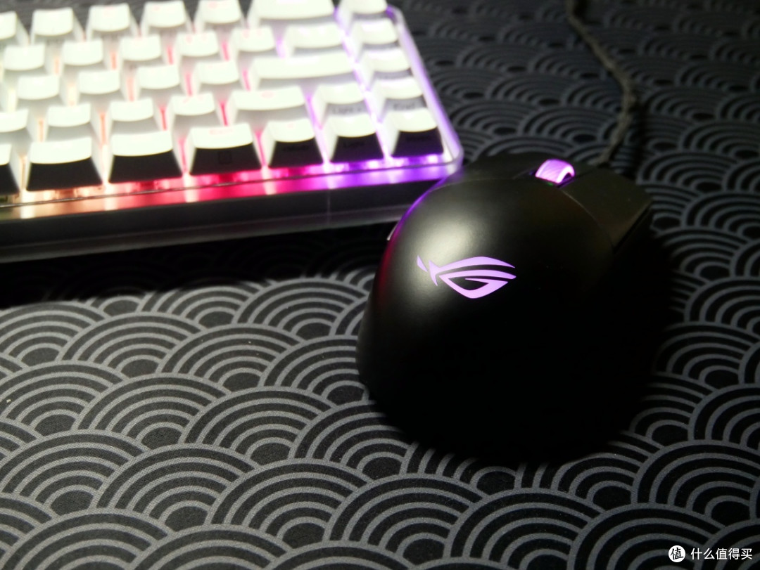偷偷做升级——ROG 影刃3 游戏鼠标