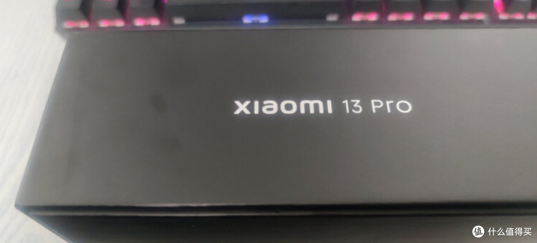 小米13 Pro为何要用曲面屏？