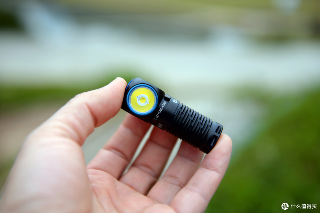 迷你便携OLIGHT Perun 2 mini开箱