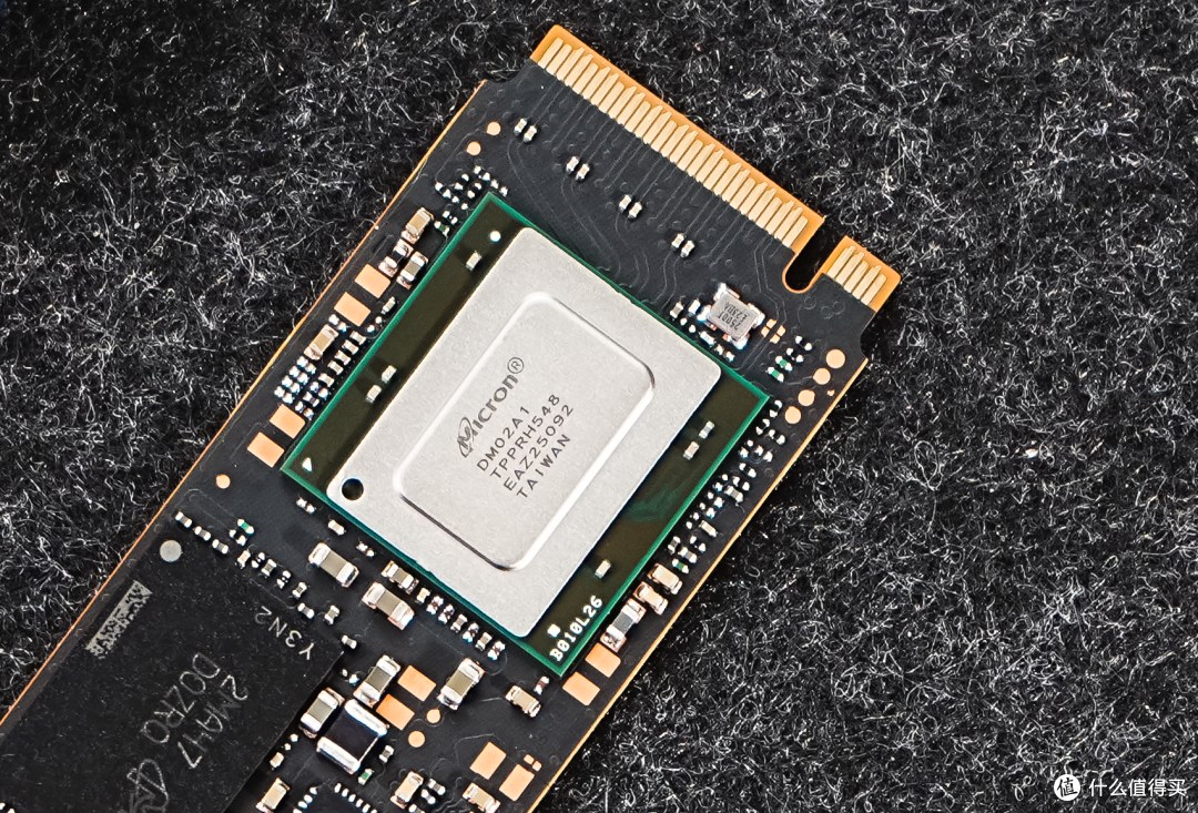 美光自研自产的PCIe4.0固态体验如何?英睿达P5 Plus 2TB上手实测