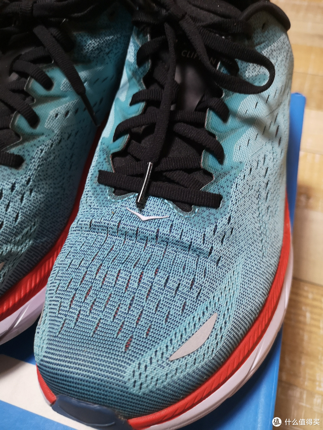 往复反转——HOKA ONEONE  Clifton 8