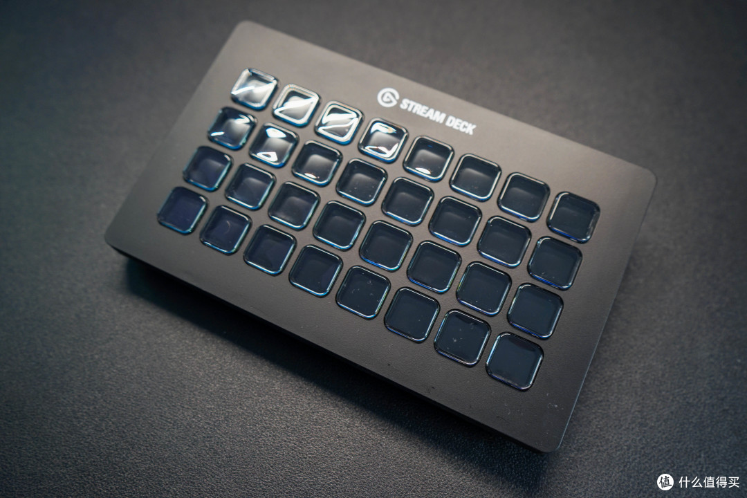 桌面控制台鸟枪换炮——Elgato Stream Deck XL 32键LCD可视化直播导播切换台宏按键可编程快捷键盘开箱