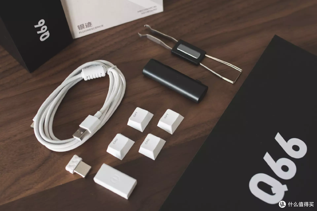 未来赛博美学，这会是客制化亲民的开始？IQUNIX Q66银迹上手详评