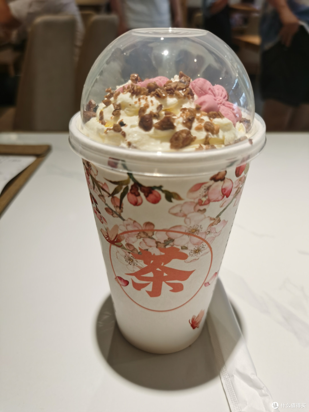 万花从中过,吃一碗花痴米线,云南风味酸辣爽口
