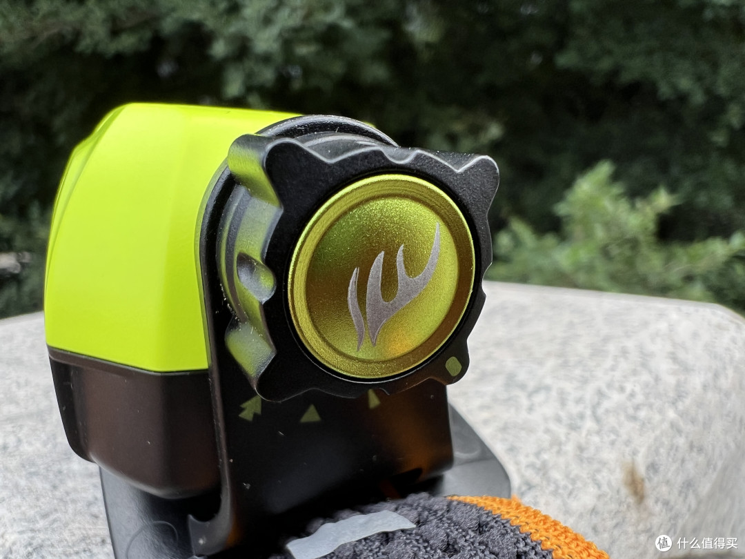 Fenix WH23R充电智能手势感应作业头灯体验测评