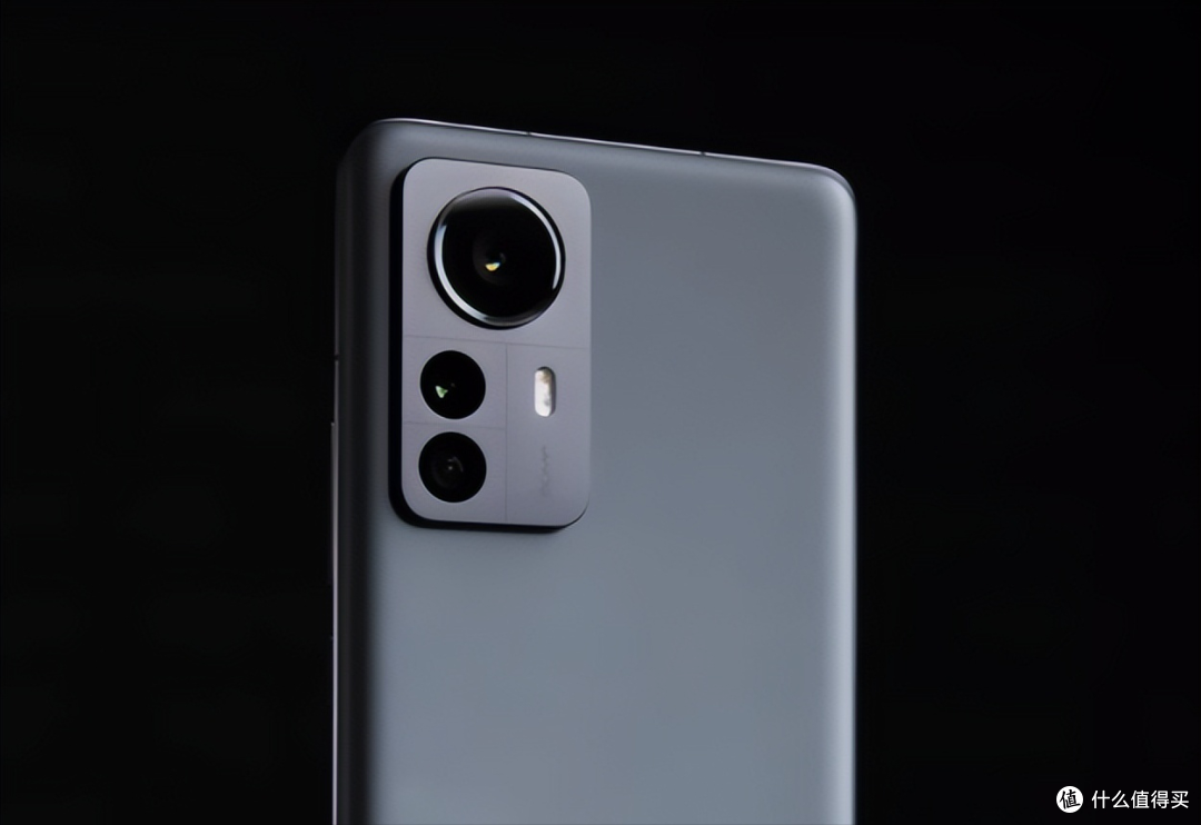 12GB+256GB+2KE5屏幕，发布一年下跌2000元，雷军这次很“良心”