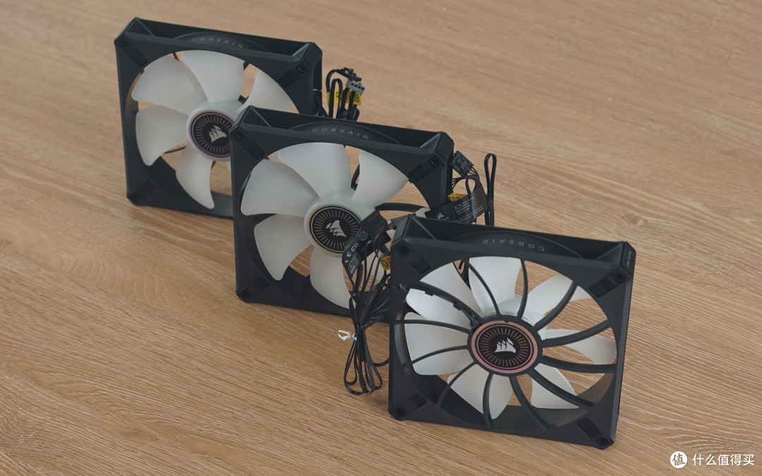 简洁黑白银风格,i7 13700KF+Z790AERO G+DDR5 6000装机体验!