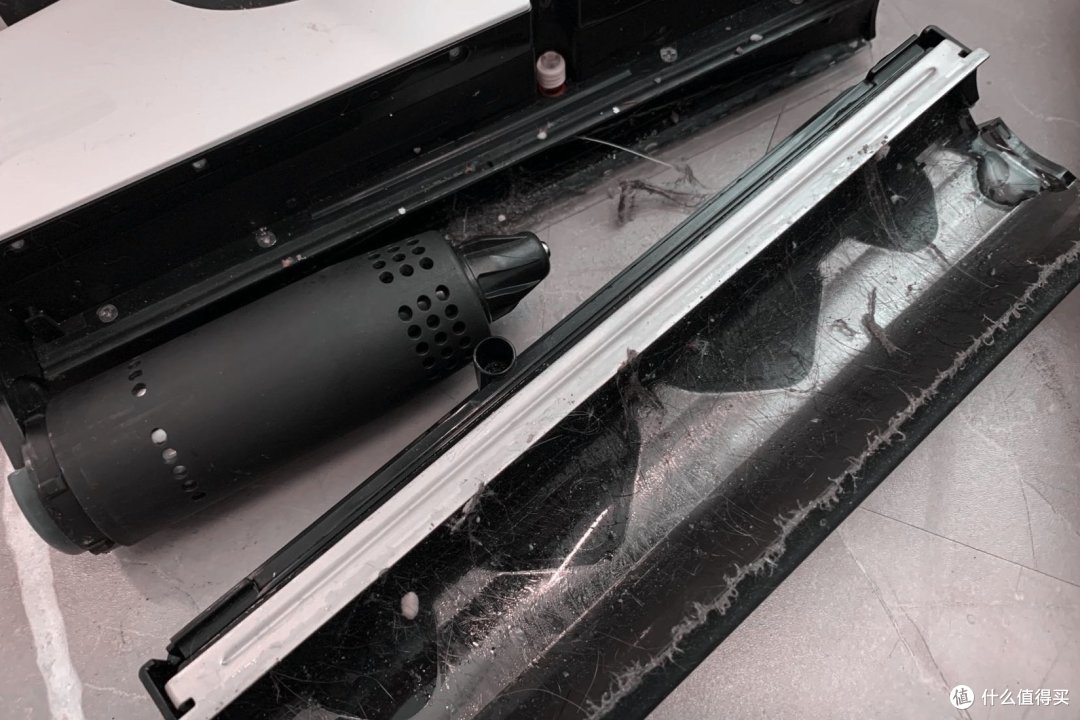 扫地机器人、洗地机该买谁？优缺点有哪些？一文讲透