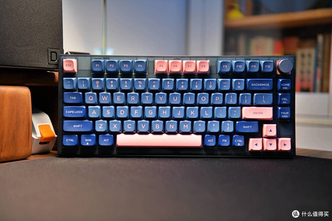 感受青春律动:小呆虫GK75冰川光轴快银V3