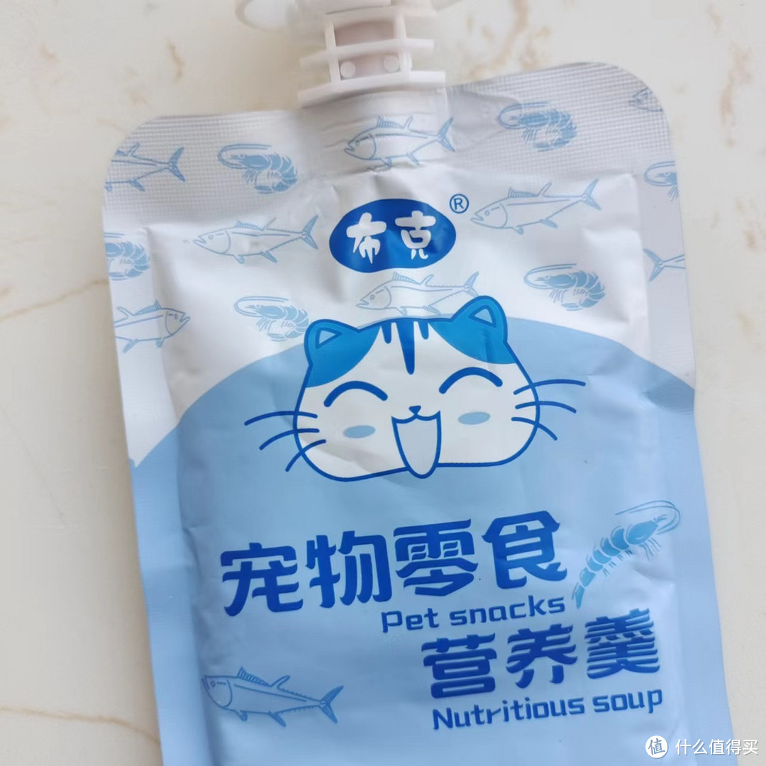 有了它，新来家里的猫咪都马上出来见面了