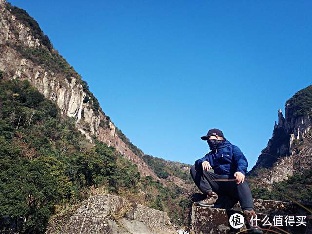 阳过保暖穿什么?黑冰羽绒和软壳