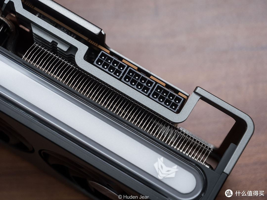 蓝宝石RX 7900XTX 超白金对比测评：不乏进步的常规迭代！