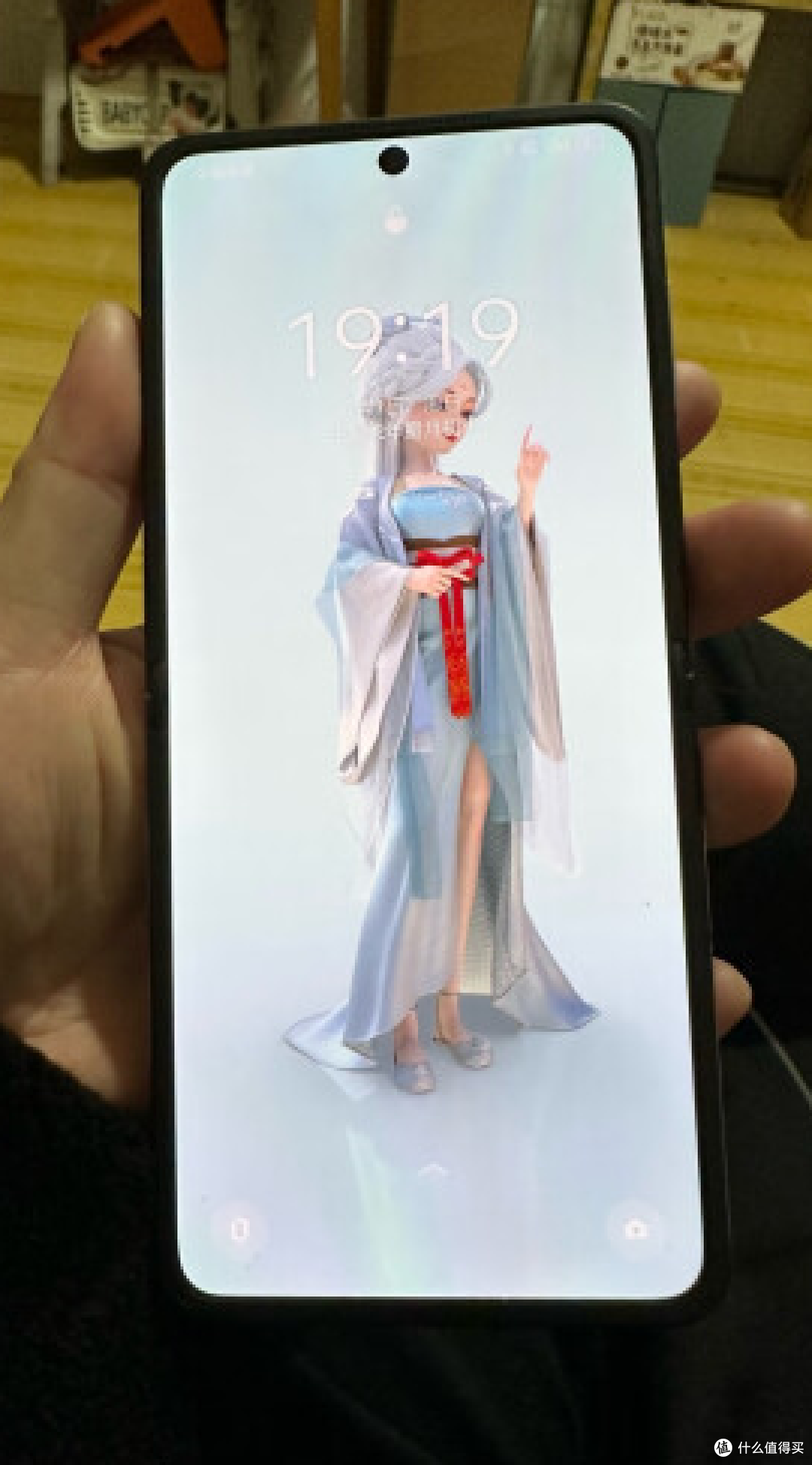 折叠屏性价比超苹果,任意角度悬停,外观亮眼