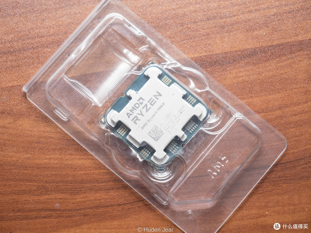 蓝宝石RX 7900XTX 超白金对比测评：不乏进步的常规迭代！