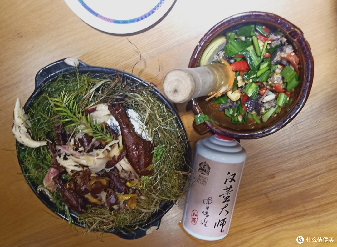 酒桌上,当对方出现3种行为,摆明了是看不上你,劝你认清现实